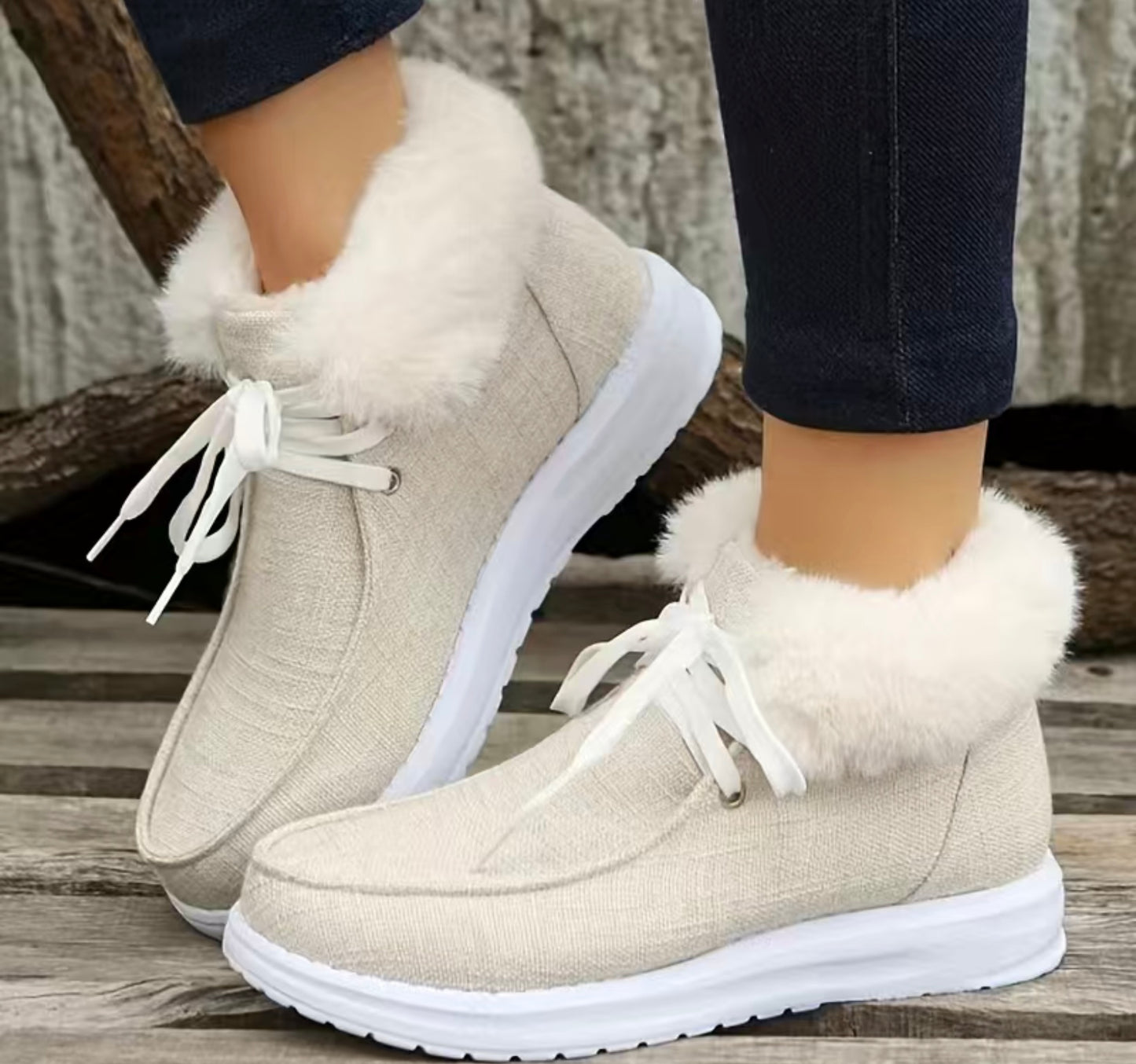 Fluffy canvas shoes