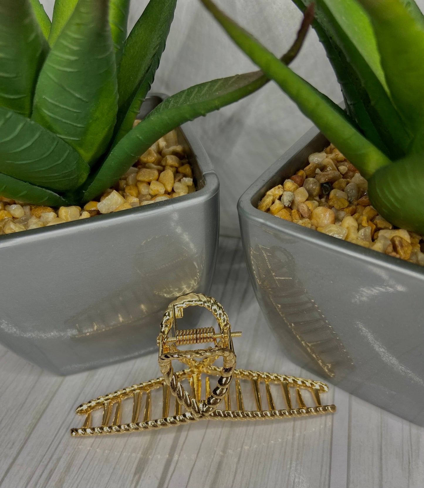 Gold Tight Rope Claw Clip