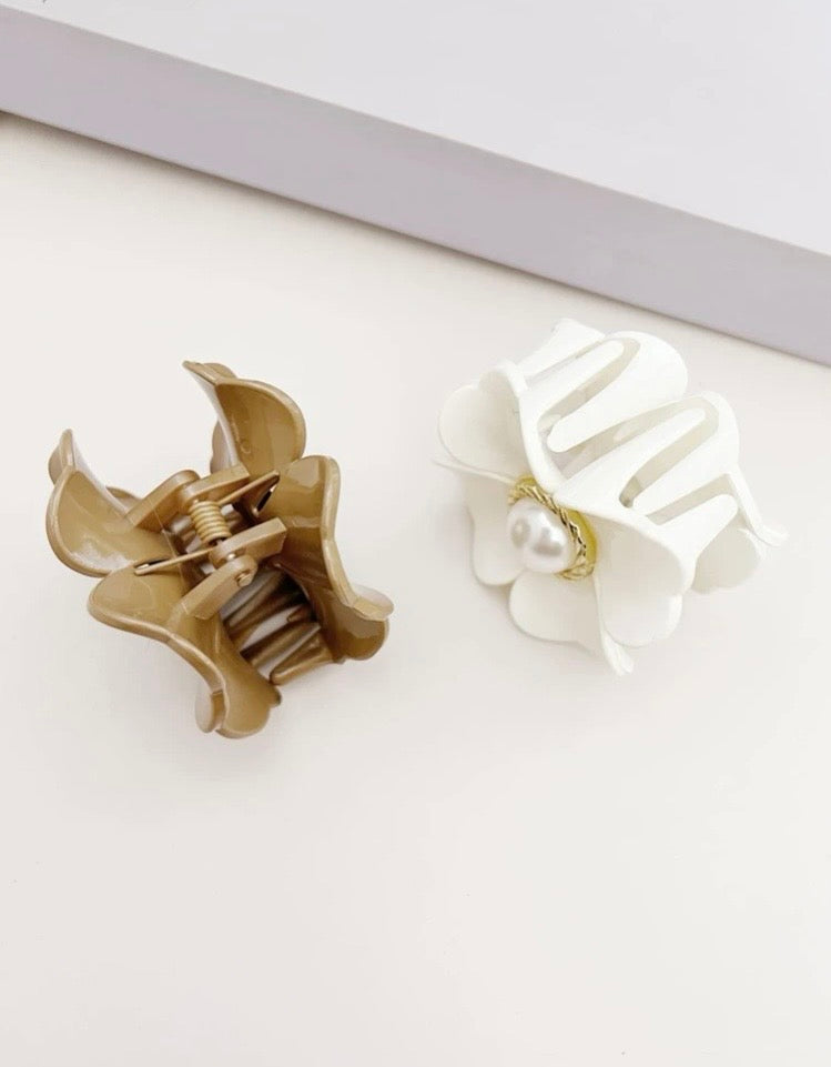 Flower Design Hair Claw Clips