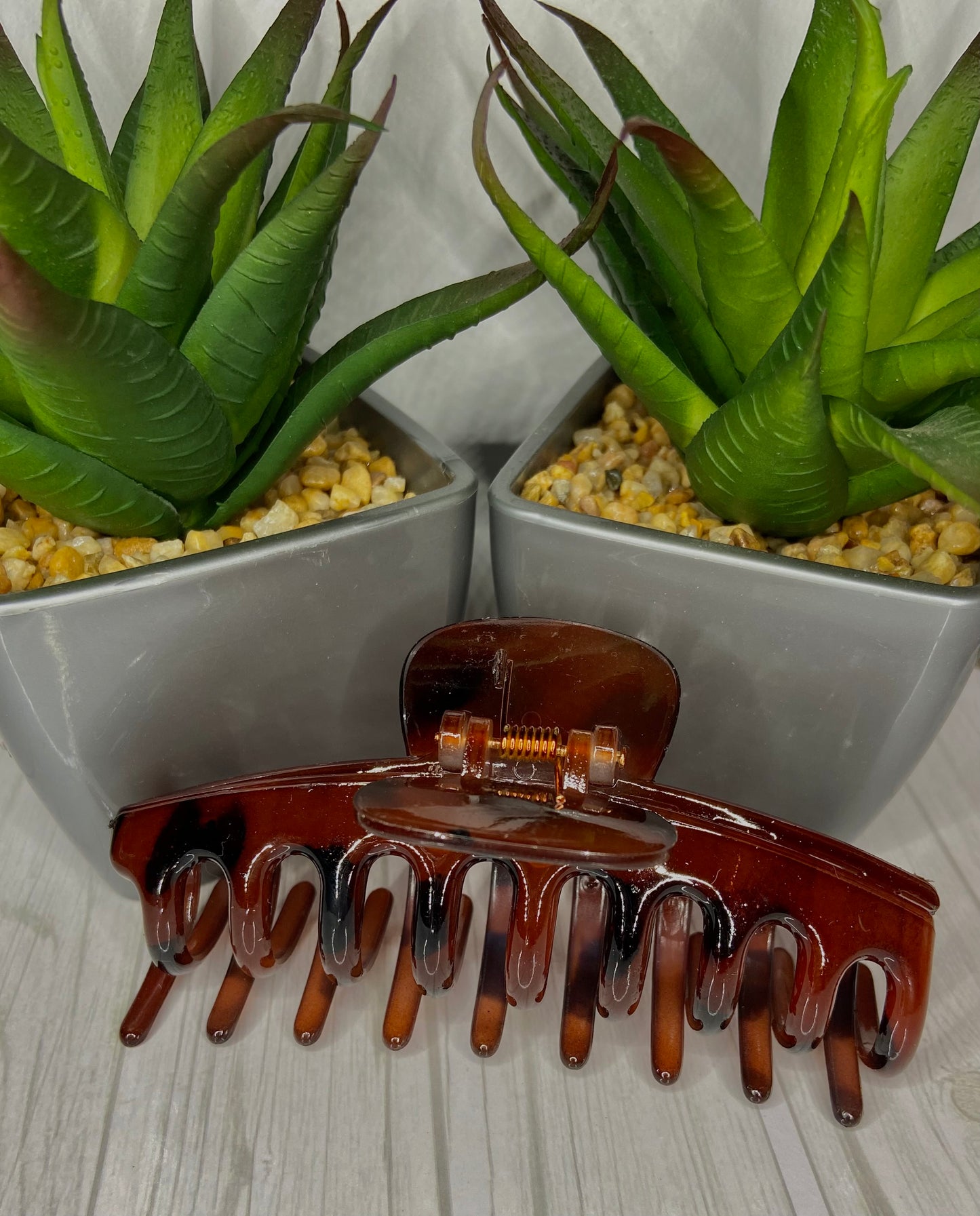 Glossy Spotted Claw Clips