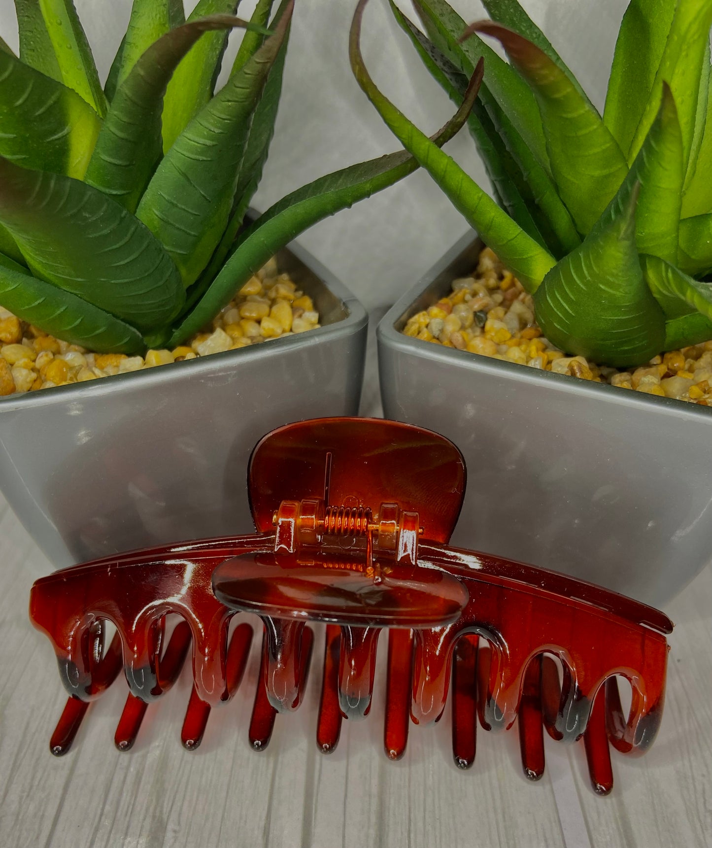 Glossy Spotted Claw Clips